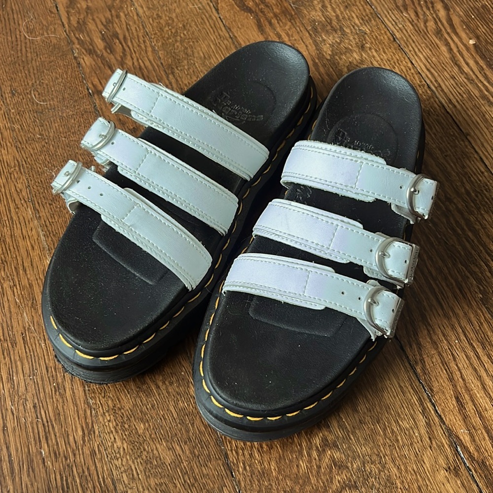 WOMEN'S DR. MARTENS BLAIRE SLIDE PLATFORM SANDALS